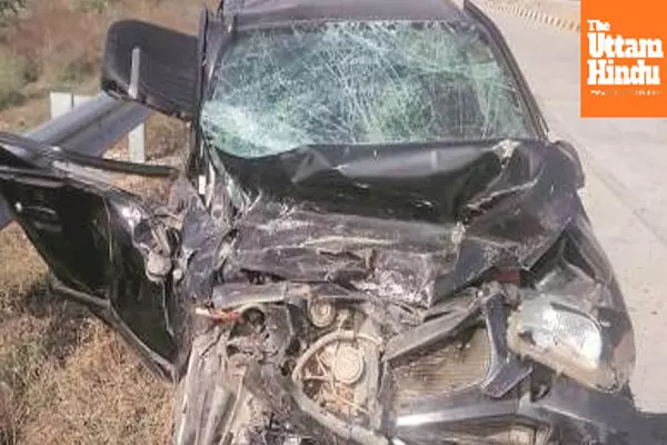 Tragic Road Accident: Harrier and Swift Cars Collide Head-On, Passengers Trapped Inside