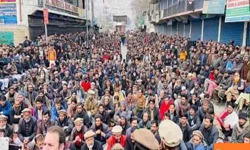 Rebellion breaks out in PoK, authorities enforce lockdown as crisis deepens