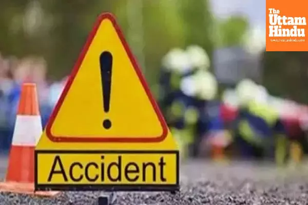 Tragic Accident: Speeding Car Crashes into Parked Truck on Highway, Six Dead