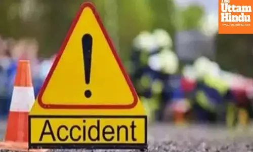 Tragic Accident: Speeding Car Crashes into Parked Truck on Highway, Six Dead