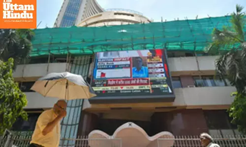 Indian Stock Market Gains as Investors Await RBI Policy Announcement