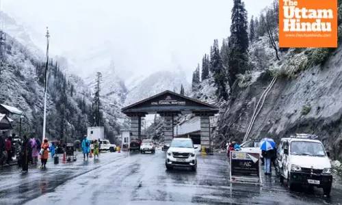 Early winter wonder! Himachal receives snowfall 20 days early, tourists rejoice