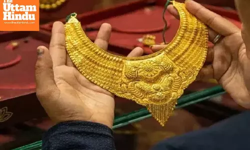 Gold Breaks All Records, Crosses ₹1.3 Lakh Mark for the First Time; Silver Shines Too