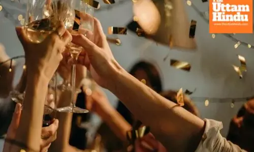 Laborer hits ₹11 crore jackpot, celebrates non-stop for 3 months, ends up in ICU