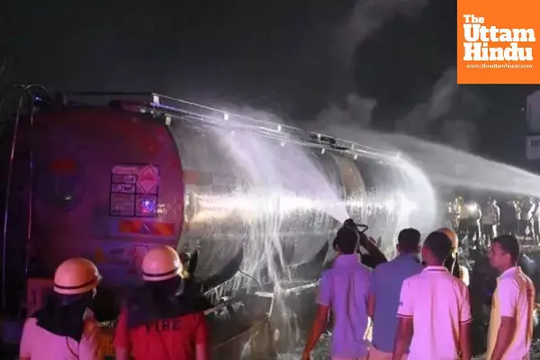 200 LPG Cylinders Explode in Two Hours After Chemical Tanker Crashes into Gas Truck; One Dead, Panic in 10 km Radius
