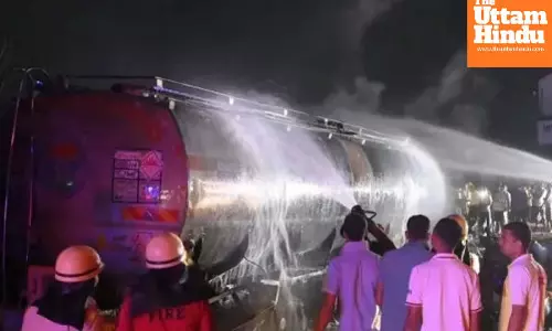 200 LPG Cylinders Explode in Two Hours After Chemical Tanker Crashes into Gas Truck; One Dead, Panic in 10 km Radius