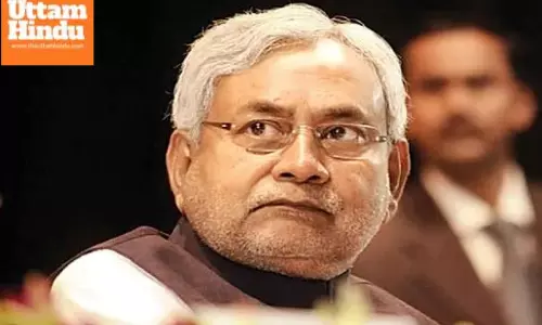 A major blow to CM Nitish Kumar, several leaders including former MP join RJD