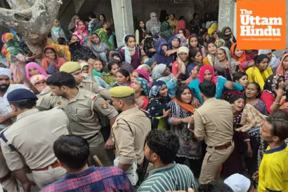 Triple murder in mosque sparks outrage; Maulana’s wife and two daughters brutally killed Triple murder in mosque sparks outrage; Maulana’s wife and two daughters brutally killed