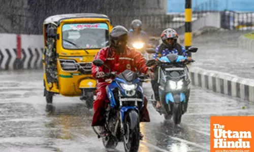 Heavy Rain Lashes Tamil Nadu: Alert Issued for 12 Districts, Fishermen Advised to Stay Ashore