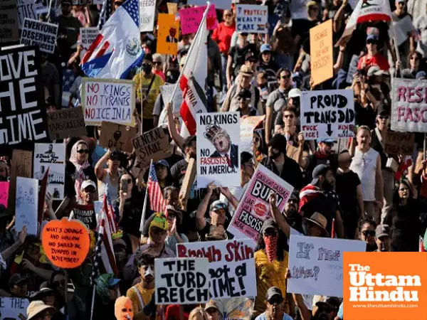 Massive outpouring: 7 million protesters flood US streets in historic anti-Trump demonstrations Massive outpouring: 7 million protesters flood US streets in historic anti-Trump demonstrations