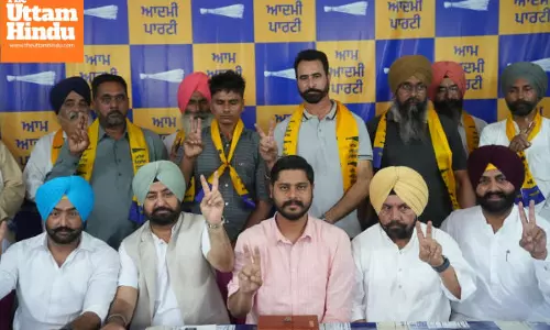 Mass Joining Boosts AAP in Tarn Taran: Entire Panchayat and Senior Leaders of Panjwar Join Aam Aadmi Party