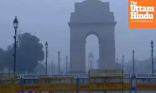 Delhi Air Quality Remains ‘Severe’: AQI Near 400 in Several Areas, Reports CPCB