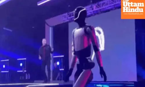 Elon Musk’s $1 trillion package approved, CEO celebrates with a dance — robots join the party