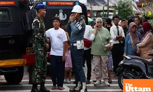 Blasts rock mosque in Jakartas Kelapa Gading neighbourhood, multiple injuries reported