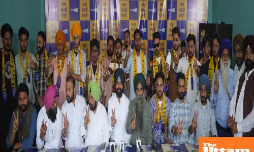 Aam Aadmi Party becomes even stronger as hundreds of youth join the party ahead of by-election