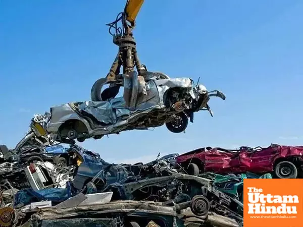 Govts scrap sale outshines Chandrayaan-3, rakes in crores Govts scrap sale outshines Chandrayaan-3, rakes in crores