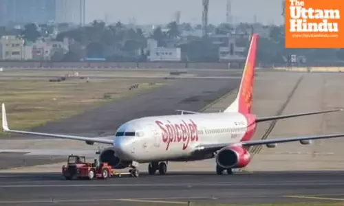 Panic mid-air: Mumbai–Kolkata flight makes emergency landing after engine failure, 170 passengers safe