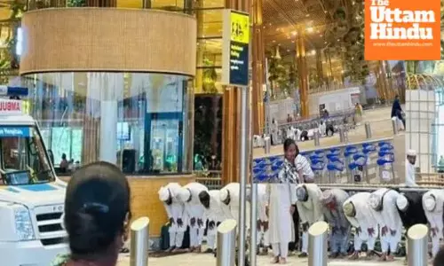 “How was this allowed?” — namaz offered at Bengaluru airport sparks BJP-Congress face-off
