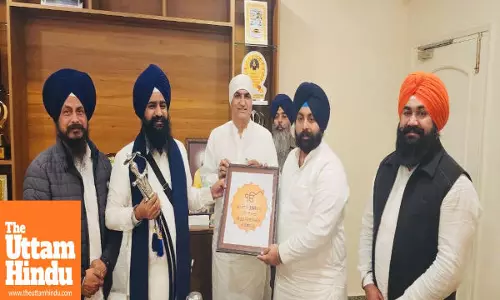 Harjot Singh Bains & Deepak Bali extend invitation to Jathedar Giani Kuldeep Singh Gargajj for Sri Guru Tegh Bahadur Ji’s 350th Martyrdom Anniversary