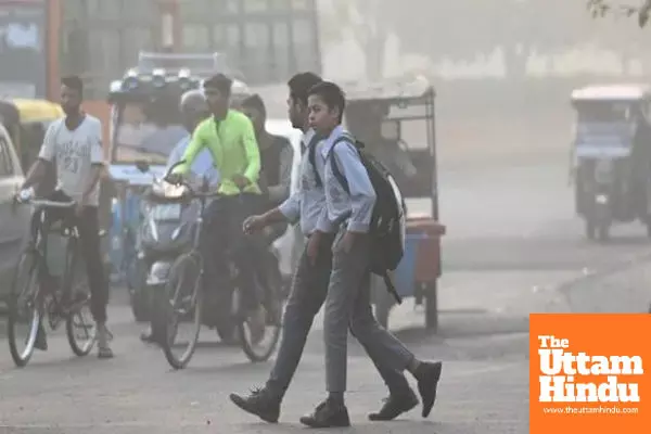 Pollution Halts Classes: Schools Up to Grade 5 Closed, Shift to Online or Hybrid Learning Pollution Halts Classes: Schools Up to Grade 5 Closed, Shift to Online or Hybrid Learning