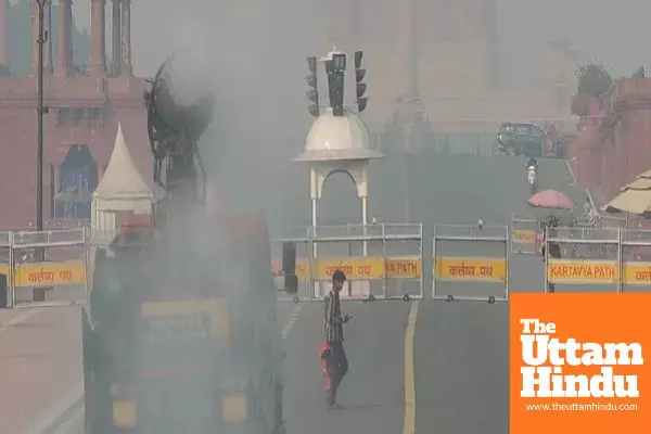 “Situation Extremely Serious! Don’t Come to Court, Even Masks Are Not Enough,” Says Supreme Court on Delhi Pollution