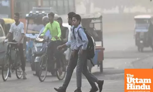 Pollution Halts Classes: Schools Up to Grade 5 Closed, Shift to Online or Hybrid Learning