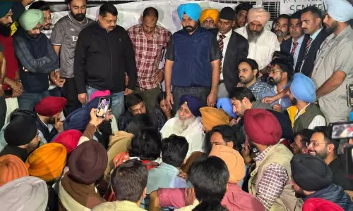 Sukhbir Singh Badal exhorts everyone to rise above party lines to support the cause of Panjab University Sukhbir Singh Badal exhorts everyone to rise above party lines to support the cause of Panjab University