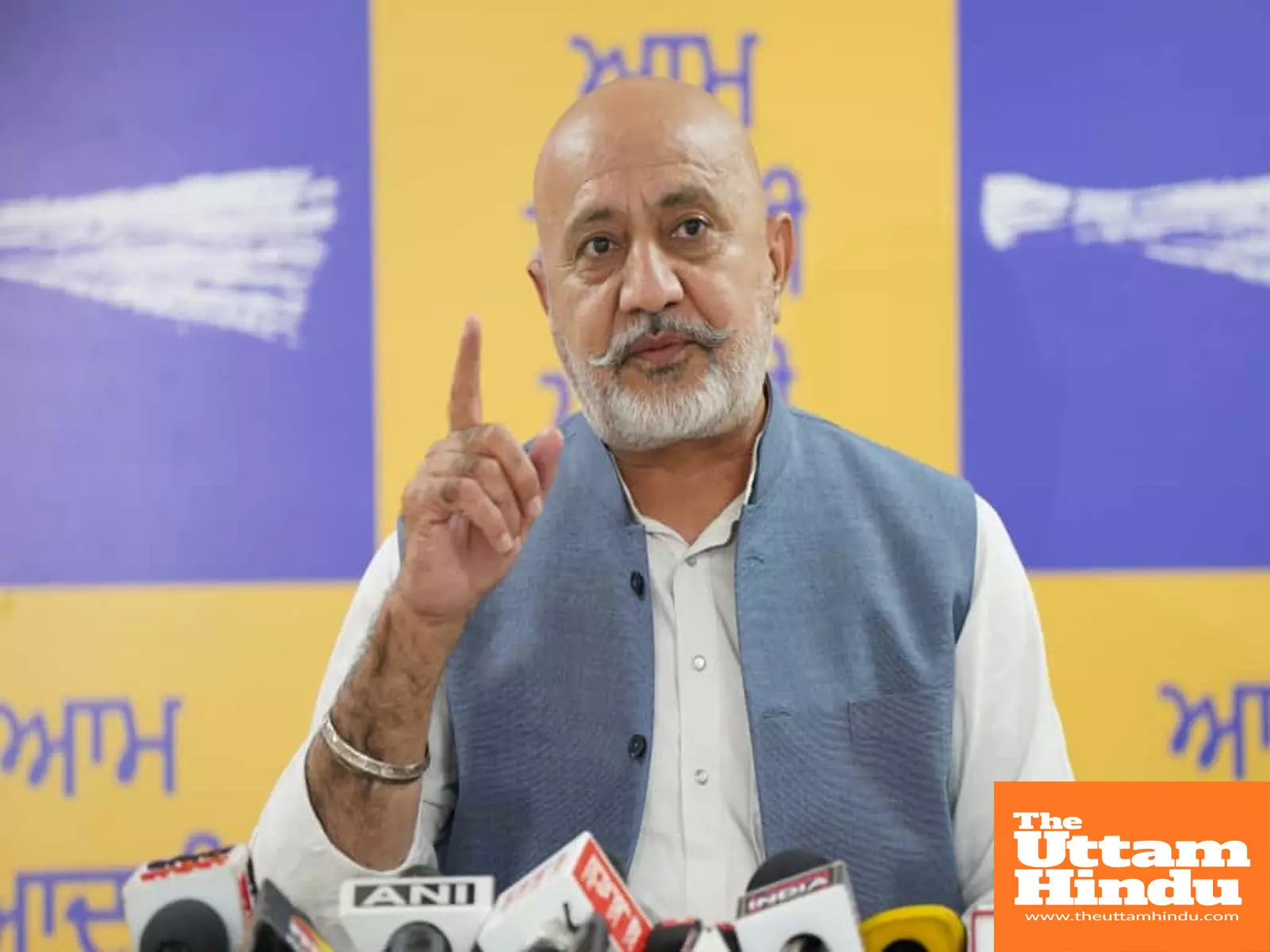 Giving a ticket to a gangster’s family in the name of a “Dharmi Fauji” is Akali Dal’s old method of ‘managing things’: Baltej Pannu Giving a ticket to a gangster’s family in the name of a “Dharmi Fauji” is Akali Dal’s old method of ‘managing things’: Baltej Pannu