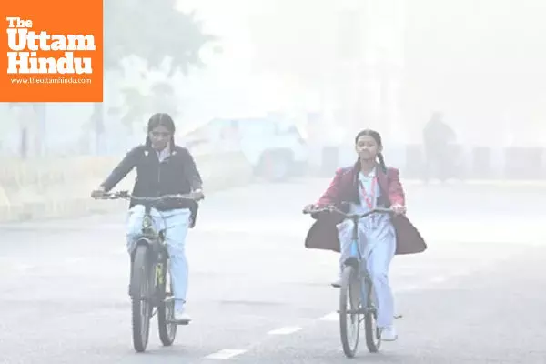 Delhi-NCR Choking Under Severe Pollution; AQI Crosses 400 in Several Areas Delhi-NCR Choking Under Severe Pollution; AQI Crosses 400 in Several Areas