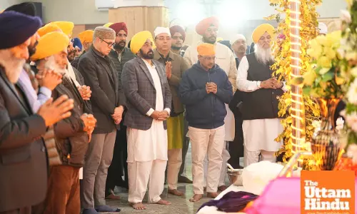 CM BHAGWANT MANN, ARVIND KEJRIWAL AND J&K CM OMAR ABDULLAH JOIN SANGAT IN NAGAR KIRTAN FROM SRINAGAR