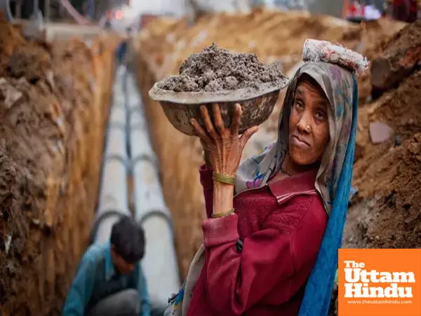 Gratuity rules change: Workers to get benefits after 1 year and not 5, under new labour code