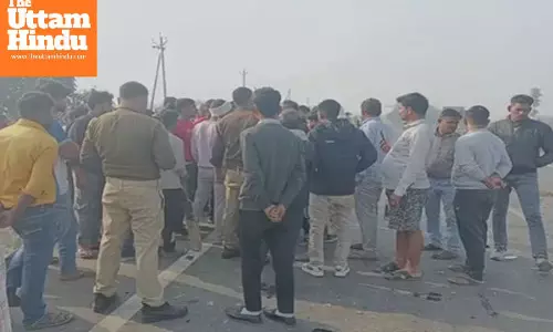 Bike Rider Crushed to Death in Farrukhabad Hit-and-Run; Police Launch Probe