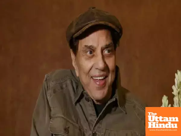 Legendary actor Dharmendra dies at 89, industry pays tribute