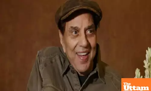 Legendary actor Dharmendra dies at 89, industry pays tribute