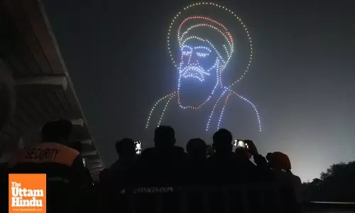 CM and Arvind Kejriwal witness grandeur of Shri Guru Tegh Bahadur ji in Hi-tech drone show CM and Arvind Kejriwal witness grandeur of Shri Guru Tegh Bahadur ji in Hi-tech drone show