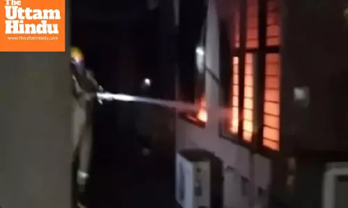 Late-Night Blaze at Shakuntala Mishra University Bank; Fire Team Prevents Major Damage