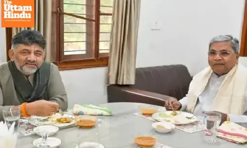 Karnataka power‑sharing showdown: DK Shivakumar meets Siddaramaiah, Congress high command to decide CM fate in Delhi