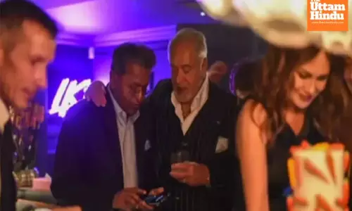 Viral video shows Lalit Modi and Vijay Mallya partying in London, triggers public anger Viral video shows Lalit Modi and Vijay Mallya partying in London, triggers public anger