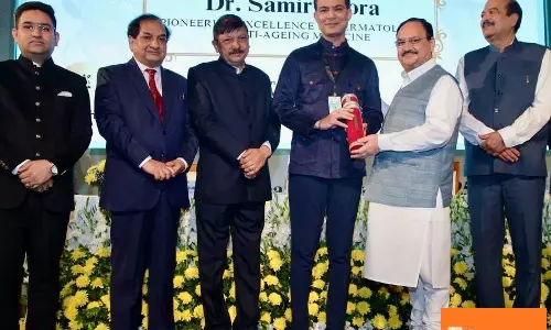 Union health minister JP Nadda presents national award to Dr. Samir Arora for excellence in dermatology