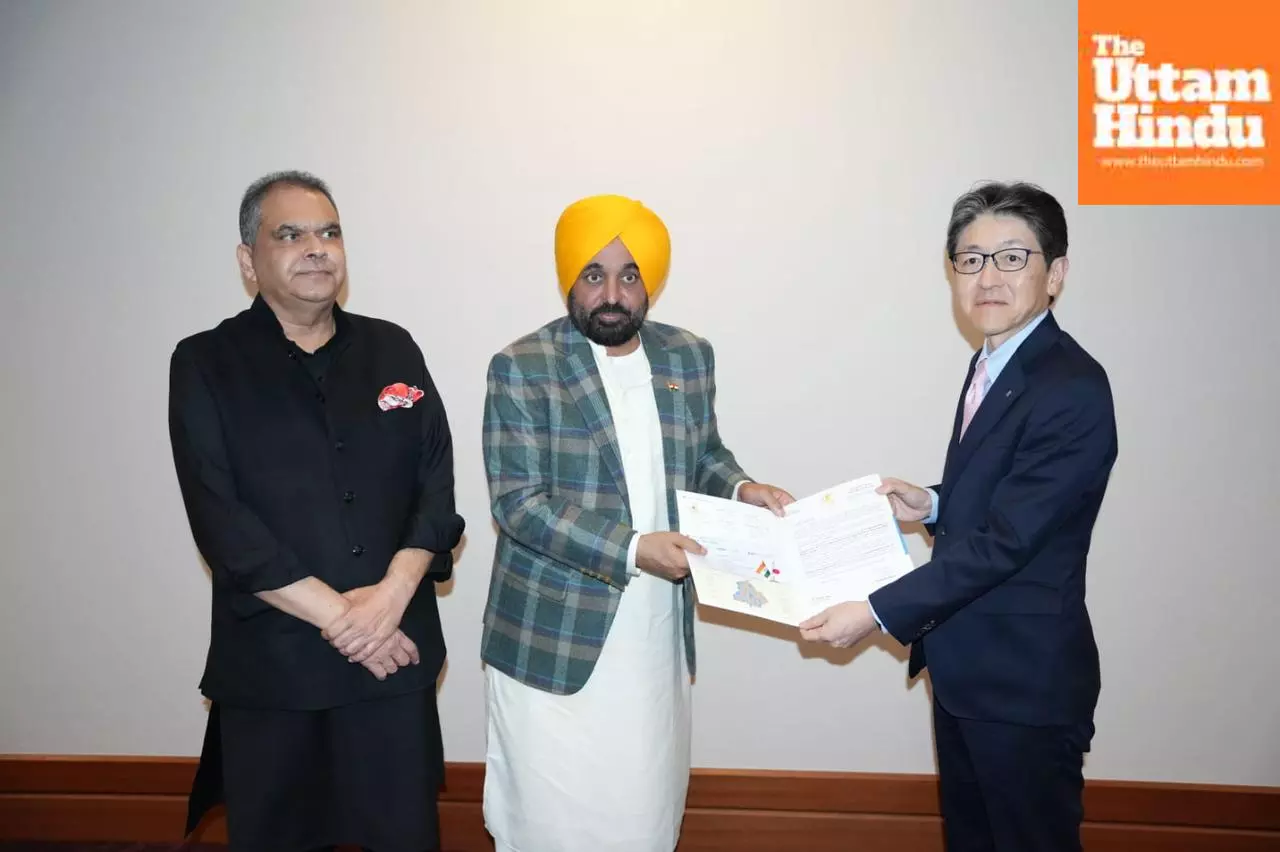 CM ROPES IN INVESTMENT WORTH RS 400 CRORE FOR THE STATE ON SECOND DAY CM ROPES IN INVESTMENT WORTH RS 400 CRORE FOR THE STATE ON SECOND DAY