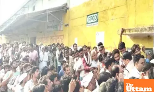 Farmers desperate wait ends in tragedy: Heart attack claims life as Urea shortage bites hard