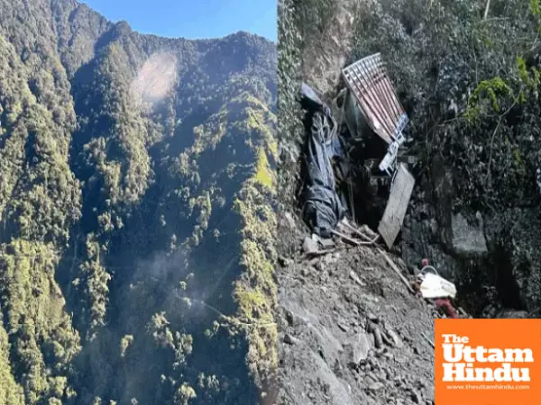 Tragedy in Arunachal Pradesh: Truck crashes into ditch, 21 labourers feared dead Tragedy in Arunachal Pradesh: Truck crashes into ditch, 21 labourers feared dead