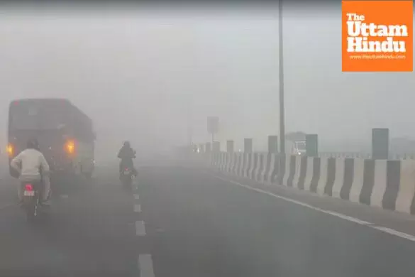 Severe smog grips Delhi-NCR with AQI above 490, visibility plunges to under 50 metres Severe smog grips Delhi-NCR with AQI above 490, visibility plunges to under 50 metres