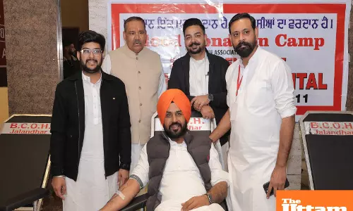 A huge turnout of blood donors at the camp organized on the birthday of Ashu Samplas late daughter Navya