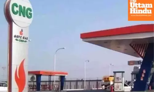 New Year relief for motorists as CNG prices drop by Rs 15 and PNG by Rs 7