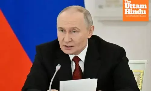 Zelensky to hold talks with Trump today over peace deal; Putin issues war warning