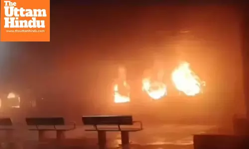 Accident in Andhra Pradesh: Fire breaks out in Tatanagar–Ernakulam Express coaches, one killed in AC coach