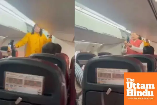 Dubai flight turns into ‘Satsang Hall’: BJP MLA recites Hanuman Chalisa at 30,000 feet, video goes viral Dubai flight turns into ‘Satsang Hall’: BJP MLA recites Hanuman Chalisa at 30,000 feet, video goes viral
