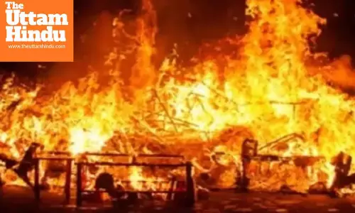 Farmer slept in a hut with live-in partner, unknown persons set it on fire from outside; both burned alive