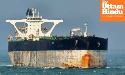 Tensions escalate over Venezuela, Russia sends submarine to protect oil tanker from US seizure